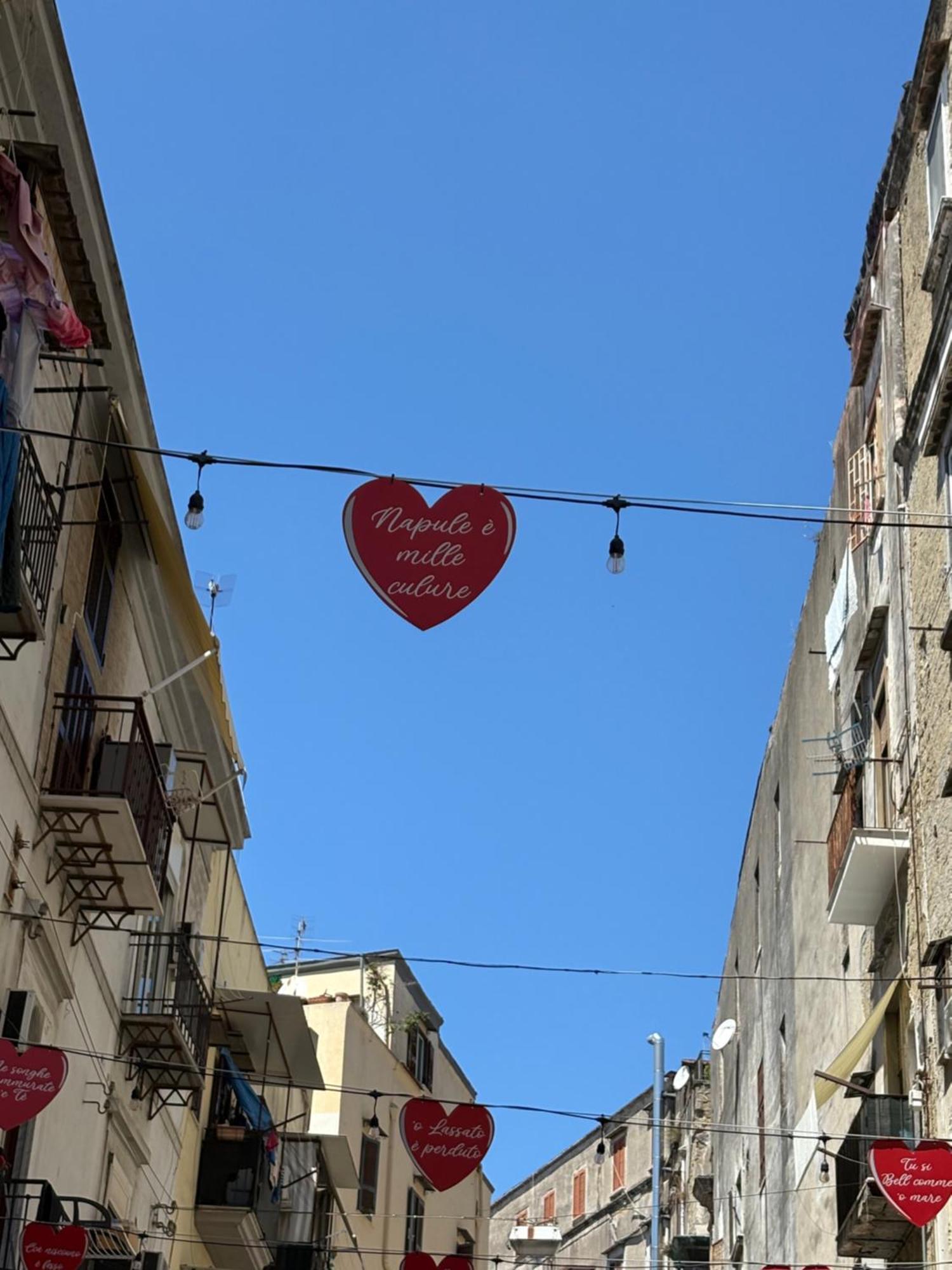 Guest House “Nonna Rossa” 나폴리 외부 사진