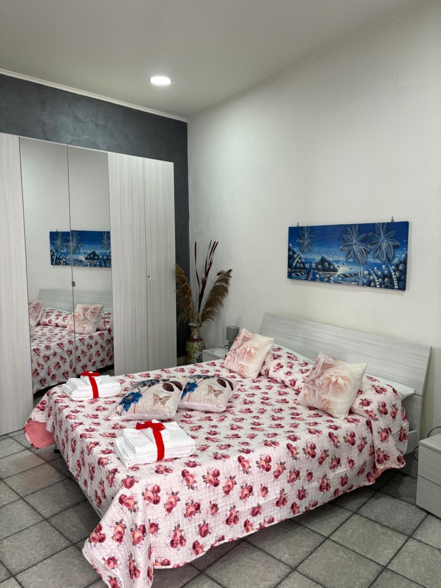 Guest House “Nonna Rossa” 나폴리 외부 사진